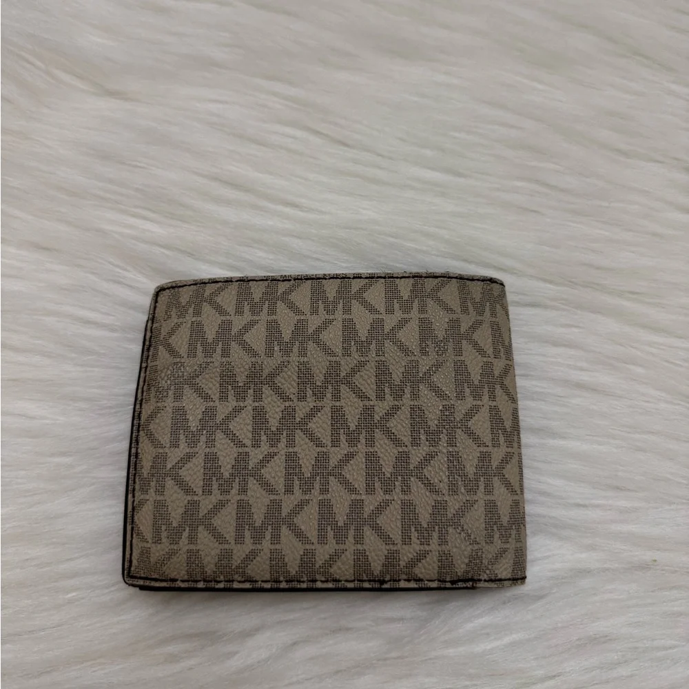 MICHAEL KORS - BLACK GREY TAN MONOGRAM SAFFIANO LEATHER BIFOLD WALLET